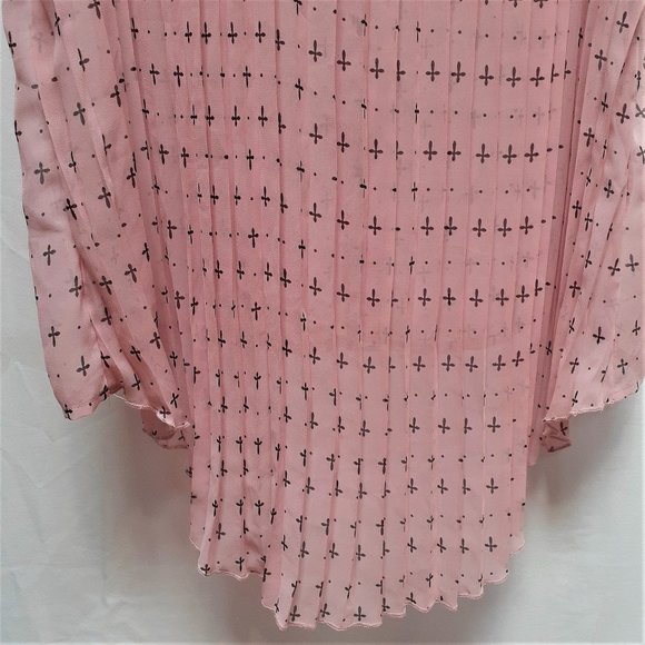Blouse.  Pink barely sheer - Picture 8 of 9